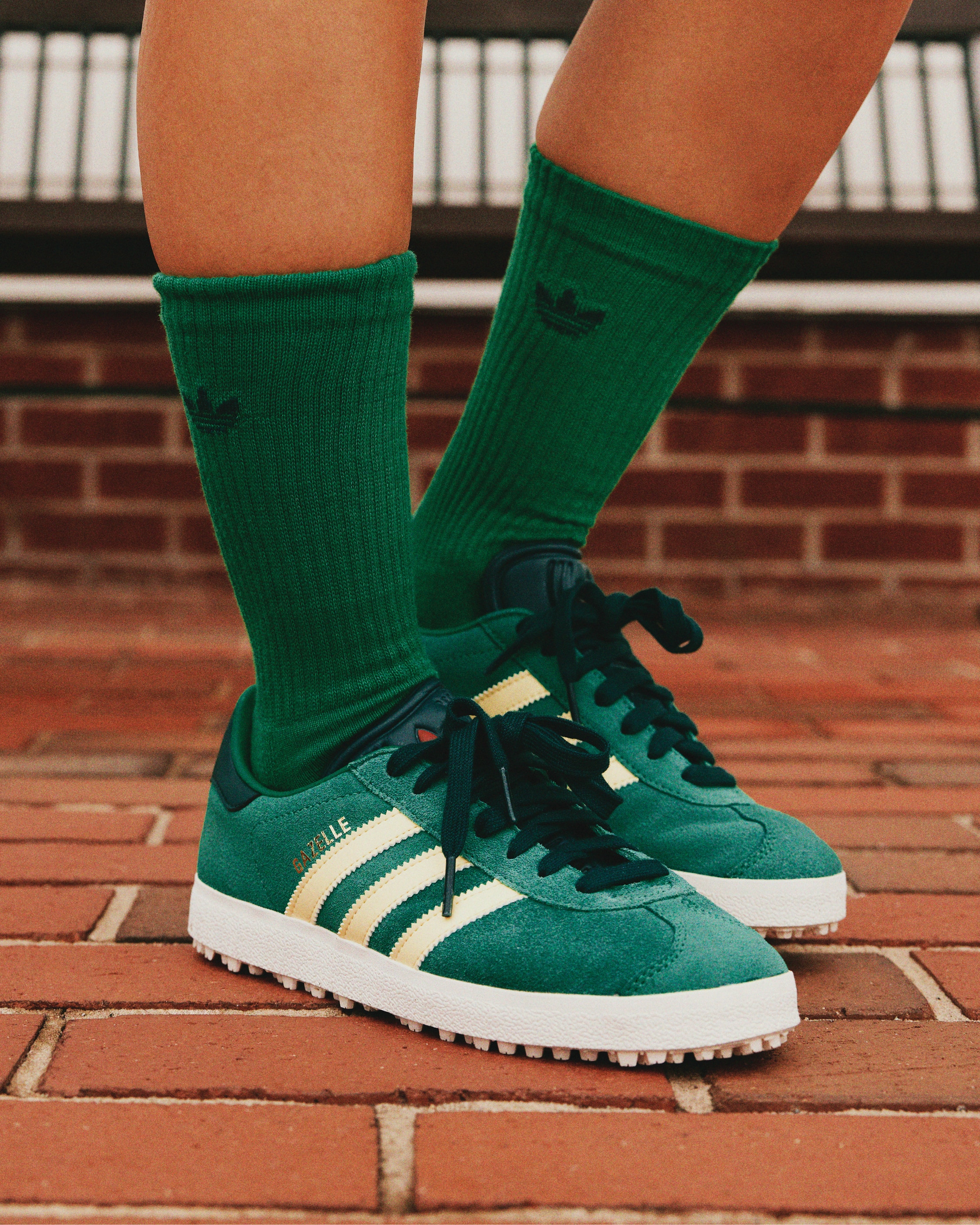 その他 164golf adidas Gazelle Leather Spikeless Golf Sneakers - White | Free