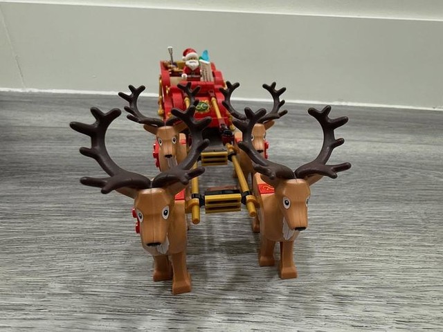 Santa's Sleigh 40499 | Other | Buy online at the Official LEGO