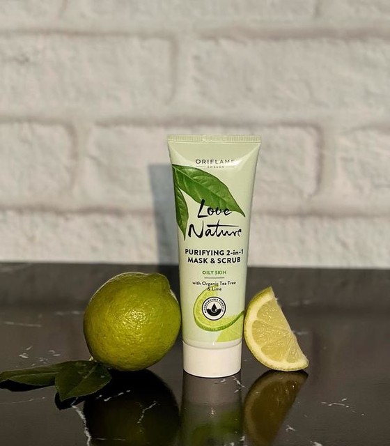 Exfoliant & Mască 2-în-1 purificatoare cu ulei din arbore de ceai