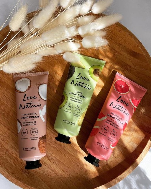Живильний крем для рук з органічною олією кокоса Love Nature