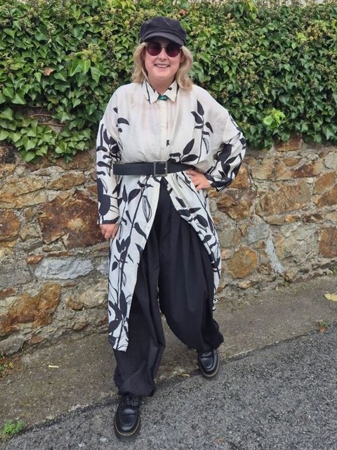 ASOS DESIGN cotton balloon trouser in black