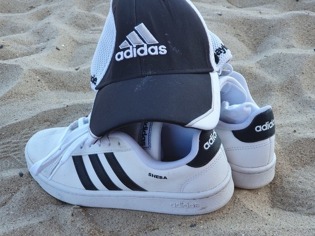 adidas Continental 80s Junior Trainers White Scarlet Collegiate adidas Continental 80s Junior Trainers White Scarlet Collegiate