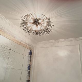 メティリス サウザンス ファルコン ライト フィジェットスピナー Strada Medium Flush Mount - KW4070 | Visual Comfort