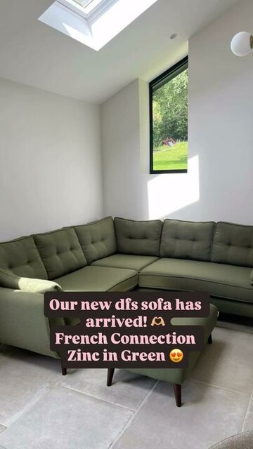 New dfs sofa has arrived 😍 & isn’t she dreamy!! 
French Connection Zinc in green 🫶🏼 Great quality & so comfy! 🙌🏼

Perfect for the space, it’s all coming together!! Some final styling to the sofa & room needed! The exciting bit!! 🩷

#newsofa #dfs #homerenovation #makingahouseahome #homestyling