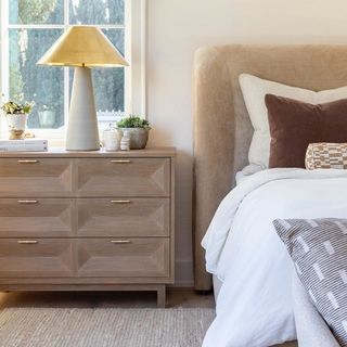 Karam Medium Table Lamp - 700PRTKRM24 | Visual Comfort