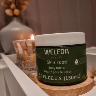 S K I N  F O O D

ad hollandandbarrett

Do you moisturise your skin?

For as long as I can remember, I have moisturised my skin every day after a bath/shower. Hoping it will keep the wrinkly skin away 😄

My skin is also so dry at this time of year. I make looking after my skin a priotity.

This weleda body butter is one of my favourites. 80% of the ingredients are organic. It is certified natural skincare and it is sourced ethically and sustainably. 

Highly recommend 🌟

.

.

.

.

#myhb #weleda #weledaskinfood #lookafteryourself #lookafteryourskin #mamablogger #mumbloguk #mom #mama #documentingmotherhood #lifestyleblogger #motherhood #girlmom #singlemom #ukmum #mumsofinsta #mumsquad #skincare #skincareroutine #instaskincare #instadaily #naturalskincare #naturalskincareproducts #organicskincare #veganskincare