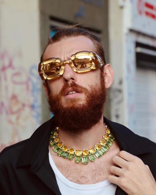 Ortyx 大圈耳环 三角形切割 小码 粉红色 镀玫瑰金色调 Swarovski Ortyx 大圈耳环 三角形切割 小码 粉红色 镀玫瑰金色调 Swarovski