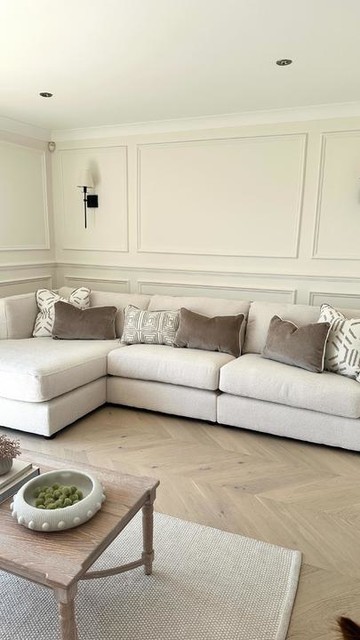Introducing the newest addition into our home. My dream sofa. I am obsessed! 😍🙌🏼

I’ve struggled massively this pregnancy with comfort, and find myself not being able to sit for longer than 20 minutes max without having to get up and about. Our other firm sofa, definitely wasn’t helping this situation so we made the decision to sofa shop and I fell in love with this one in the dfs showroom. We sat on it for around 45 minutes by the time we had signed all the paperwork etc. and I could have happily stayed there for the rest of the day. It’s SO unbelievably comfy and is the perfect fit for our living space 🙌🏼 

Bring on the cosy maternity leave days sat here with baby girl 😍👶🏼

#dfssofa #adasofa #neutralsofa #sofasofinstagram #neutrallivingroom #livingroomideas #livingroompanelling #slakedlime #coffeetabledecor #accentchair #chevronfloor #beigelivingroom #cosylivingroom