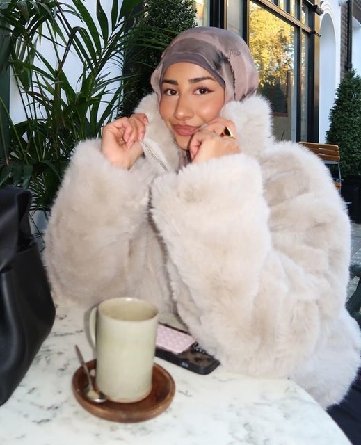 Topshop faux fur zip through short coat with funnel neck in tipped white
