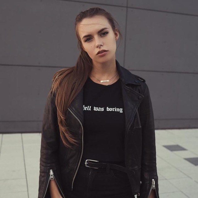 Annika Kotrč - Cazadora biker de cuero Balfern