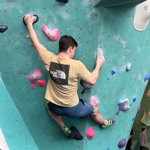 User submitted picture with Men’s Short-Sleeve Box NSE Tee