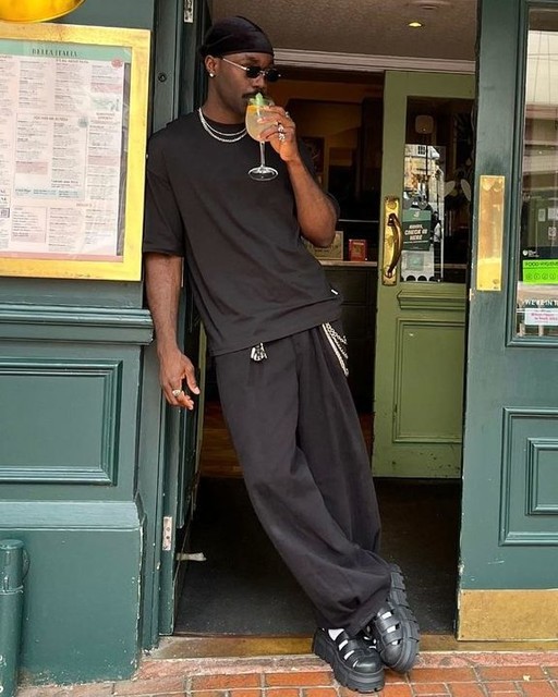 ASOS DESIGN Premium linen relaxed boxy t-shirt in black