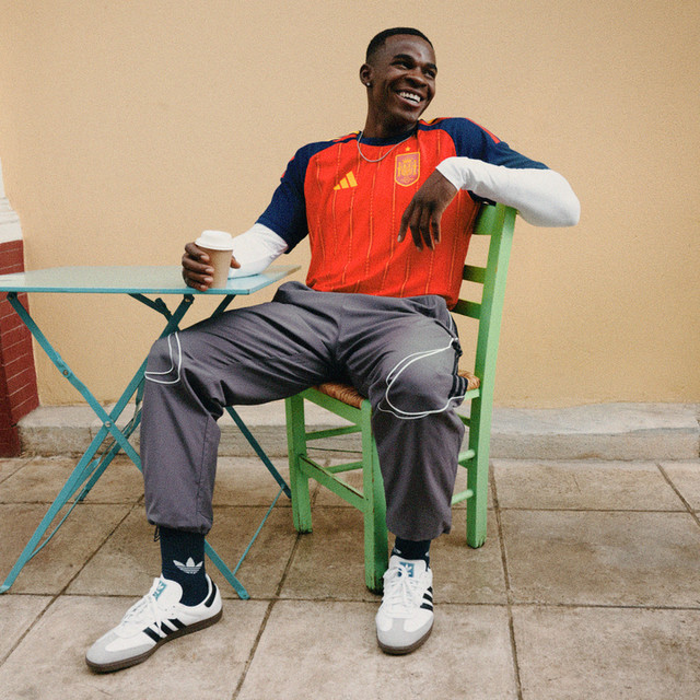 アディダス　スペイン代表　ジャージ　上下 スペイン代表アディダスadidasジャージ上下セットXSメンズRED送料無料