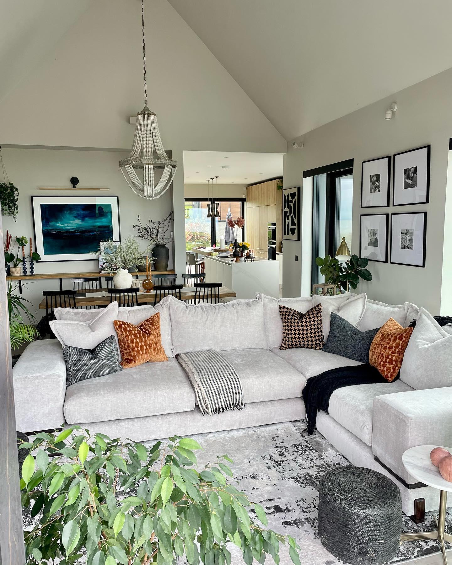 Dukes Boucle Right Hand Facing Seat Arm Unit DFS