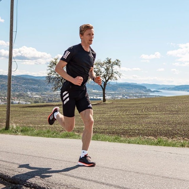 Athletic Cushioned Crew Socks 6 Pairs