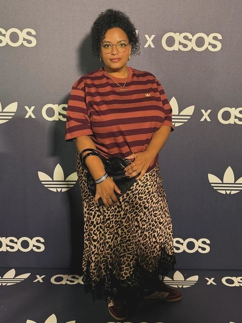 adidas Originals t-shirt in burgundy stripe