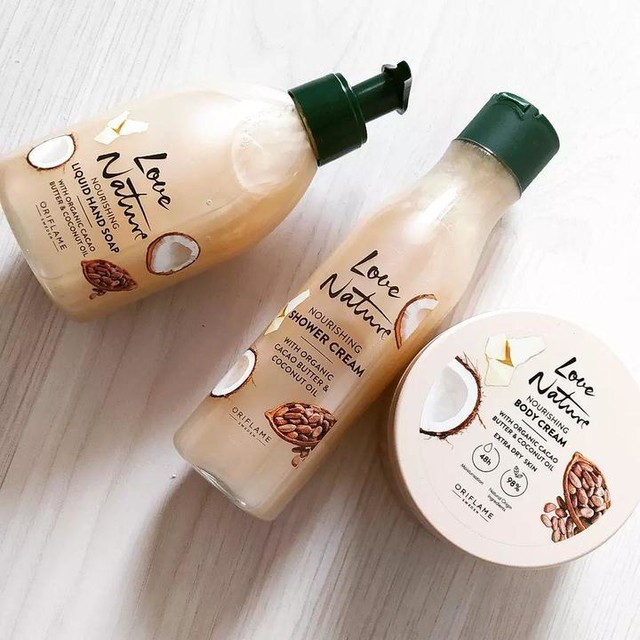 Nourishing Body Cream with Organic Cacao Butter & Coconut Oil
